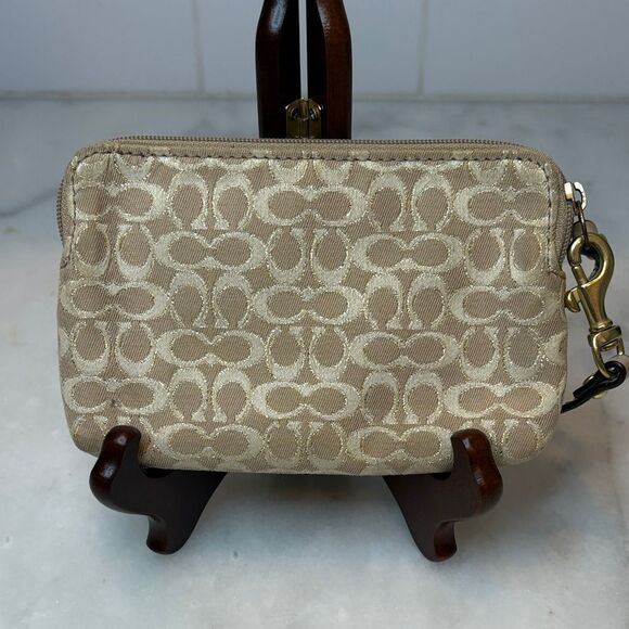 Coach Wristlet Bag Purse Wallet Tan Signature Wristlet Pouch - Picture 4 of 14